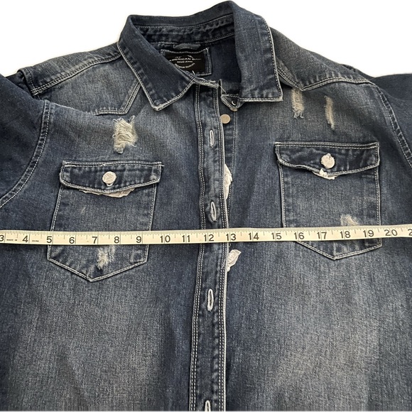 Distressed denim jacket shacket American Bazi brand size 2x NWT - Picture 3 of 7